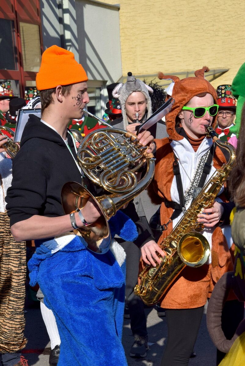 Die Harmoniemusik Bürs spielte groß auf.