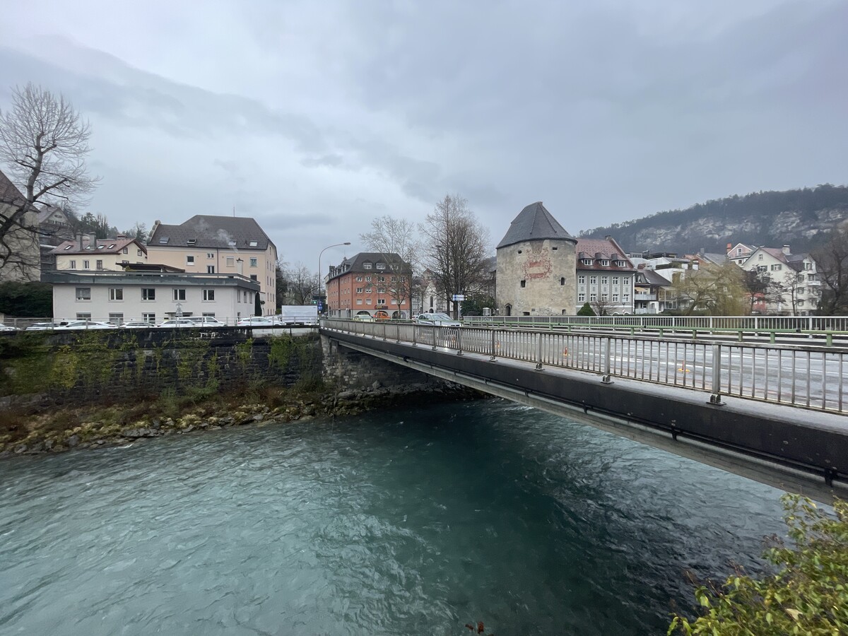 Die Montfortbrücke wird etwa ab Juni abgetragen und neu errichtet. Bis dahin finden Vorarbeiten statt. ⇒VN/HARTMANN