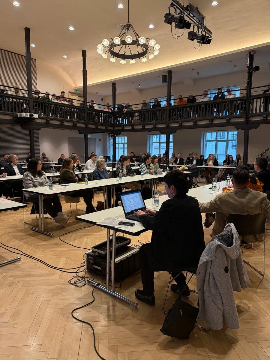 Die neu gewählte Hohenemser Stadtvertretung tagte erstmals im Löwensaal. ⇒STH