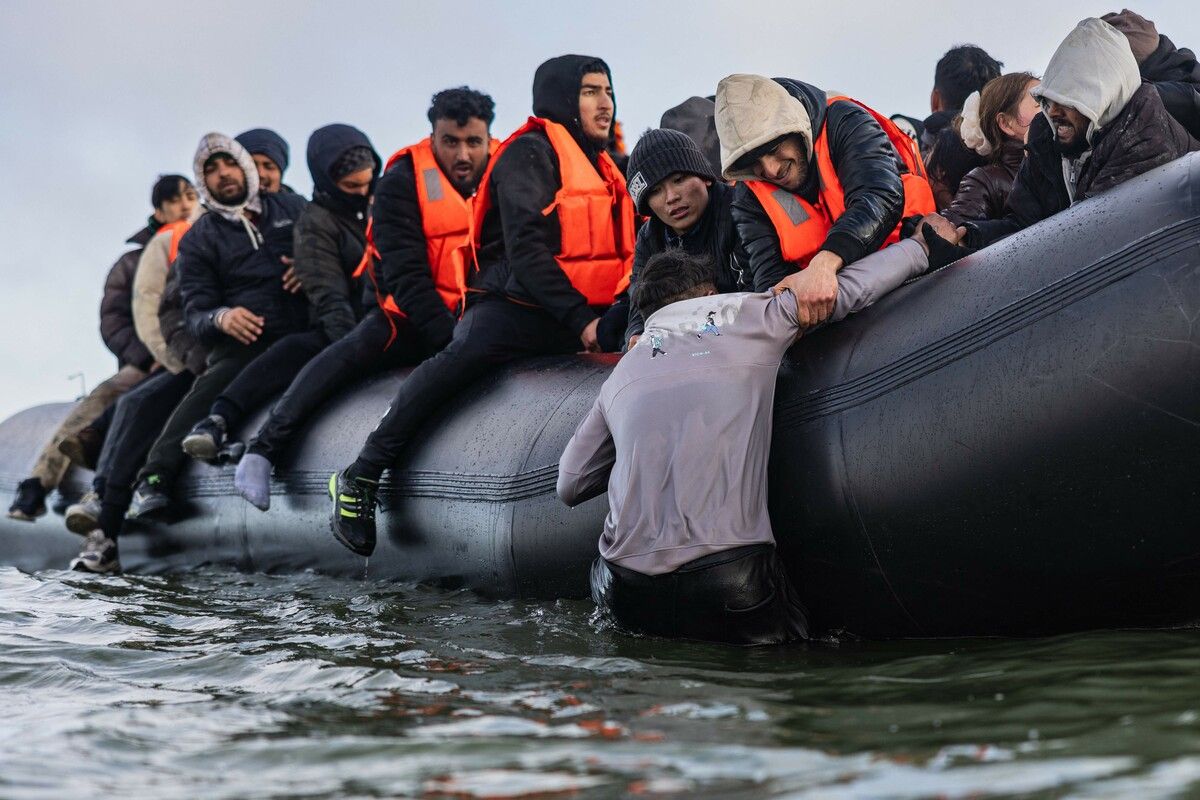 Die Zahl der Menschen, die in kleinen Booten über den Ärmelkanal nach Großbritannien gelangt sind, war in den ersten drei Monaten dieses Jahres so hoch wie nie zuvor. AFP