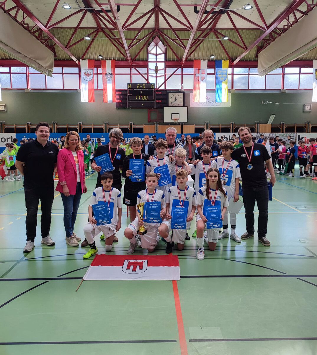Die zweitplatzierte Mannschaft des BG Feldkirch-Rebberggasse bei der Futsal-Bundesmeisterschaft in Tirol.⇒Veranstalter