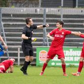 Derby endete mit Tumulten