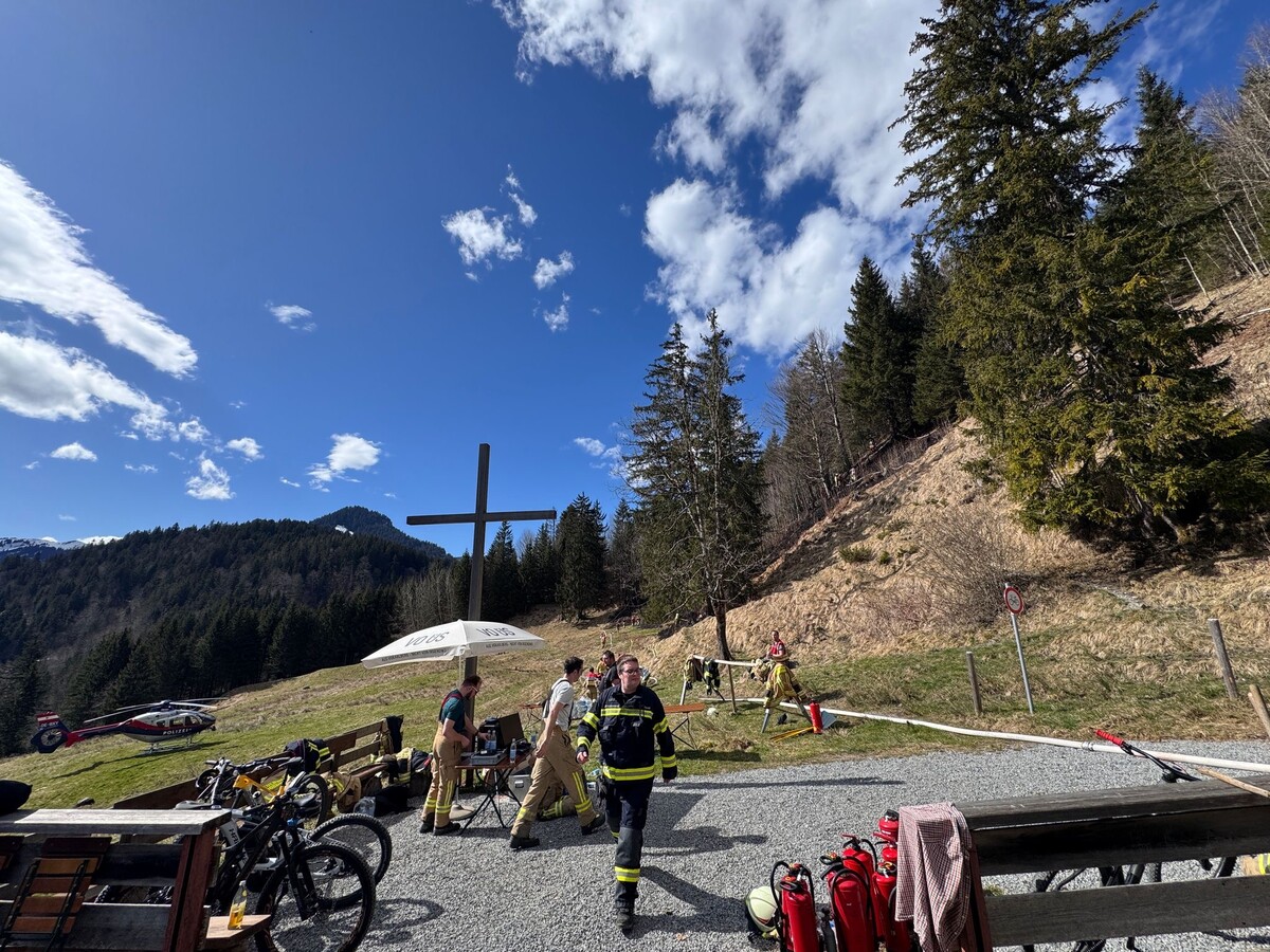 Ein unbedachtes Feuer sorgte im Bezirk Dornbirn für den zweiten Waldbrand des Wochen­endes.⇒VOL/Vlach