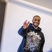 Wiedersehen mit Onisiwo und Salzburg