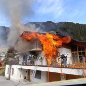 Familie bei Brand von Nachbarn gerettet