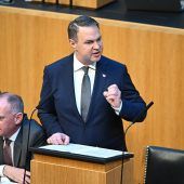 Politik in Kürze