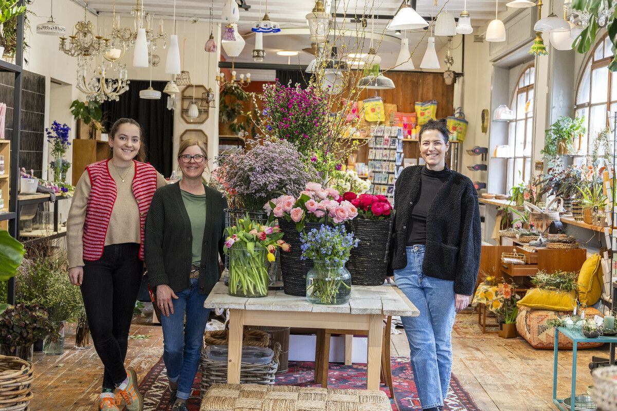 Martina Köb (r.) und ihre Mitarbeiterinnen Sylvia und Astrid freuen sich auf die Eröffnung. ⇒vn/PAulitsch