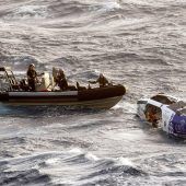 Australische Marine rettet Ruderer nach Sturm auf dem Pazifik