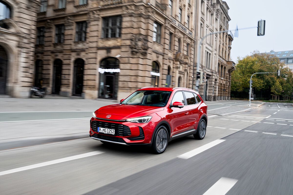 MG bietet den ZS in der aktuellen Generation nun als Hybrid-Modell an. Im Laufe des Jahres kommt auch ein reiner Benziner. ⇒Werk