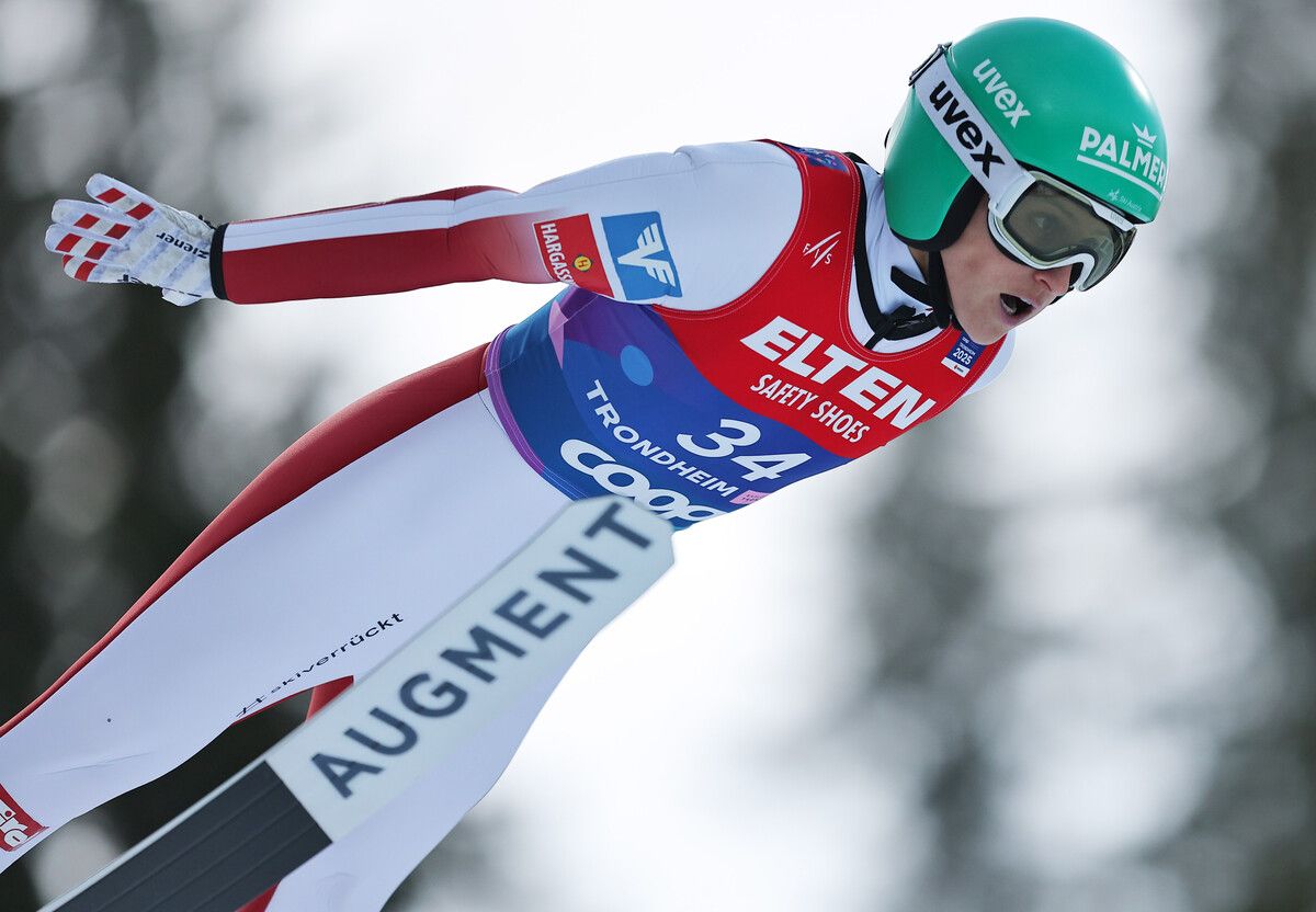 Mit einem sehr guten ersten Sprung hatte Eva Pinkelnig durchaus Chancen auf eine Medaille, am Ende war es Platz vier.⇒gepa