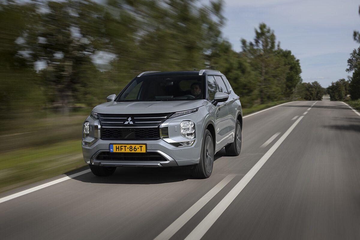 Mitsubishi mit der Neuauflage des Outlanders.⇒werk