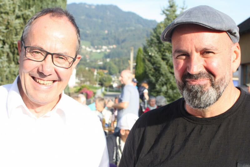 Petanque-Club-Vinomna-Obmann Klaus Pirker (r.) und Vizebgm. Andreas Prenn sind mit dem Neuanfang zufrieden.⇒ vn/TK