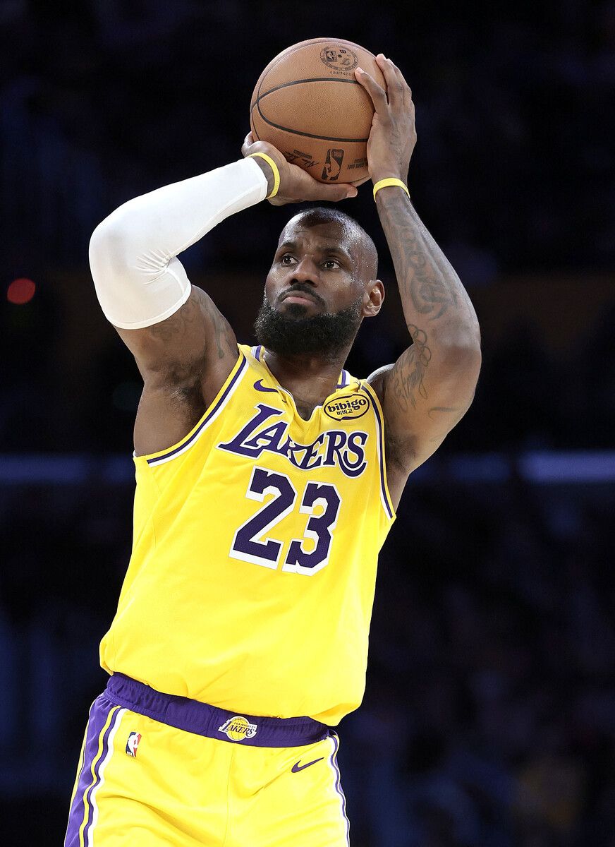 Schon mit dem ersten Wurf knackte LeBron James die 50.000er-Marke.⇒apa