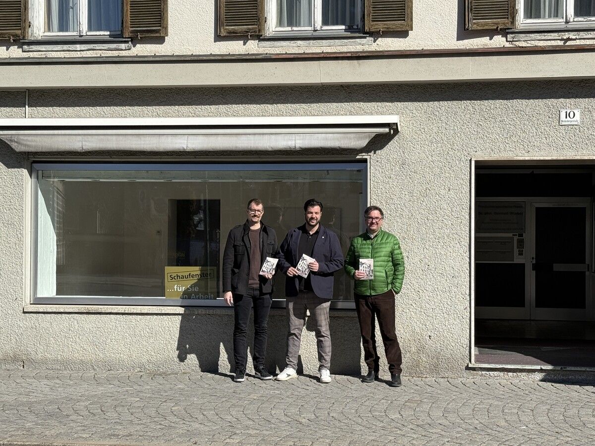 Stefan Stachniß, Cenk Dogan und Christof Thöny vor dem Stadtlabor. ⇒Stadt