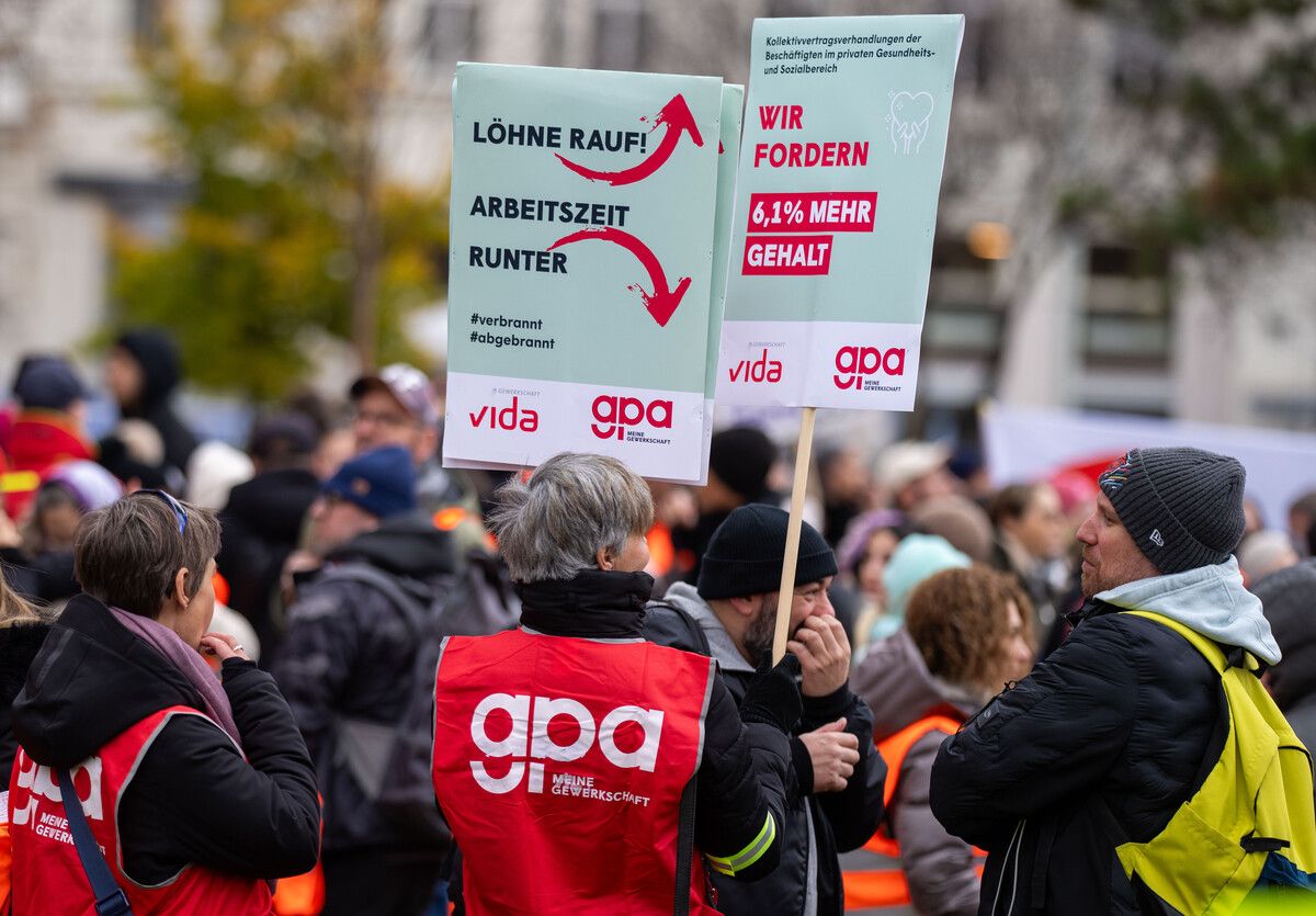 2024 gingen die Gewerkschafter bei KV-Verhandlungen auf die Straße. ⇒APA