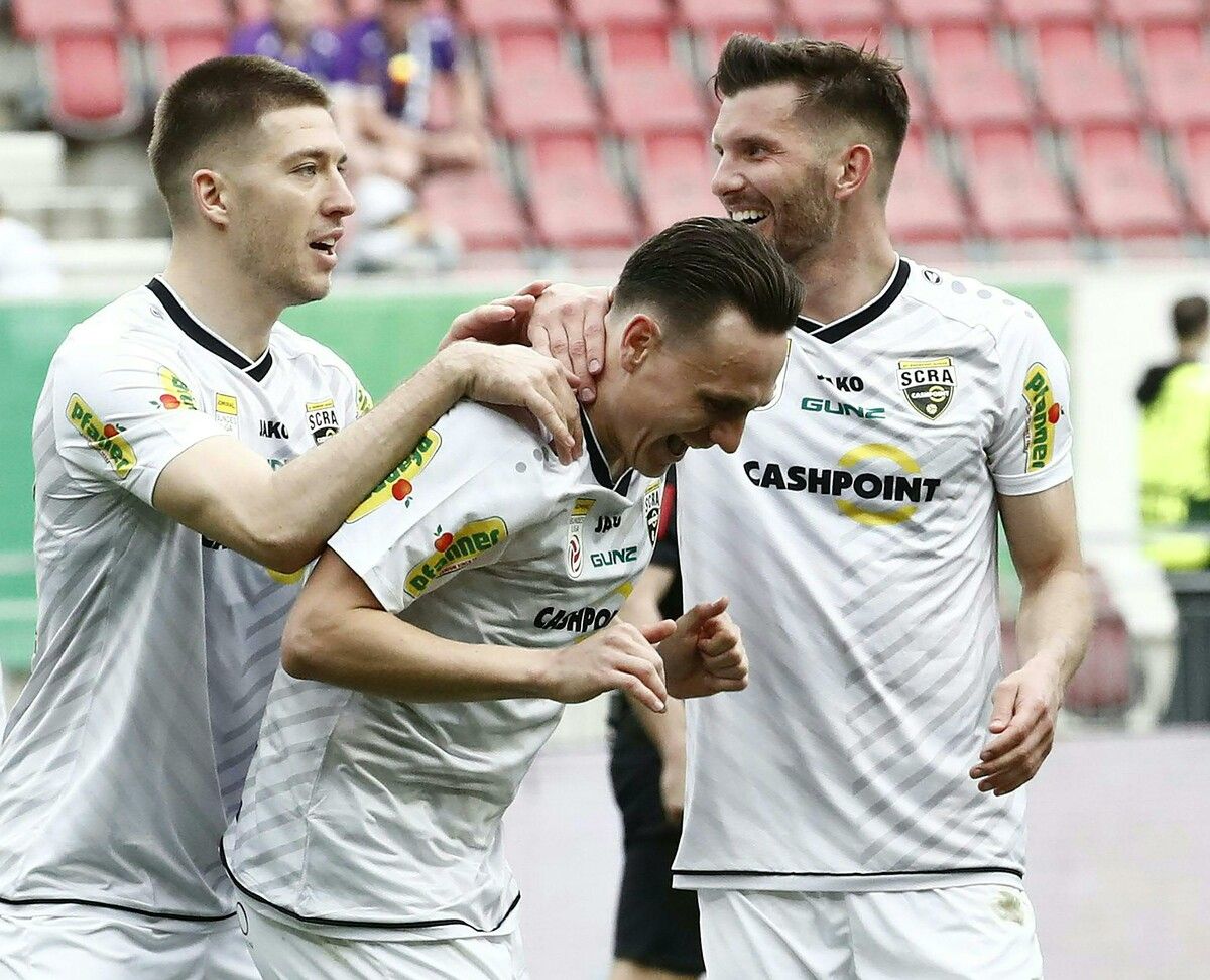 ABD0118_20250405 - KLAGENFURT - ÖSTERREICH: Altach Torjubel mit Lukas Fridrikas am Samstag, 5. April 2025, anl. der Bundesliga-Begegnung der Qualifikationsgruppe zwischen SK Austria Klagenfurt und Cashpoint SCR Altach in Klagenfurt. - FOTO: APA/GERD EGGENBERGER