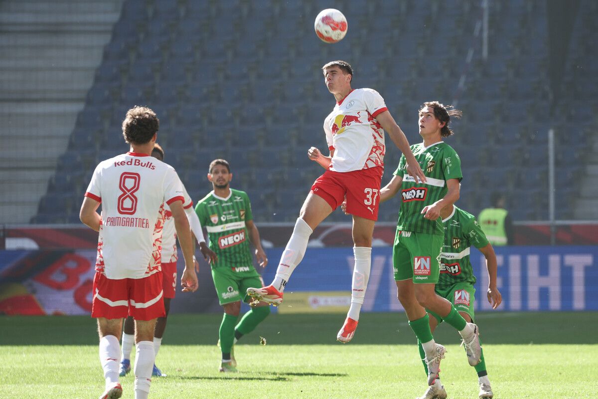 Auf Robin Voisine und Austria Lustenau wartet heute gegen Liefering viel Arbeit, will man den zweiten Heimsieg der Saison. ⇒gepa