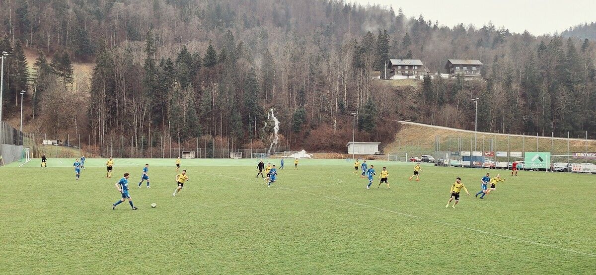 Beim FC Andelsbuch holten die Höchster zumindest einen Punkt.⇒Phillip Plesch