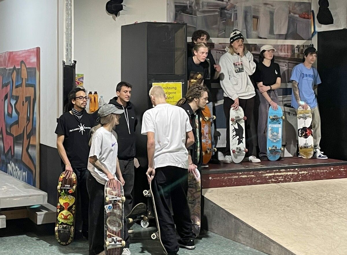 Beim Skateboard-Contest am 26. April in Lustenau zeigen Skaterinnen und Skater ihr Können – ein Event mit Stil, Spannung und Preisgeld für die Besten. ⇒Offene Jugendarbeit Lustenau