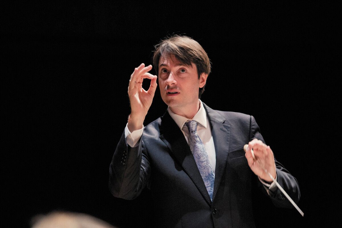 Chefdirigent Leo McFall und das Symphonieorchester Vorarlberg laden zum Konzert 6.⇒Thomas Schrott