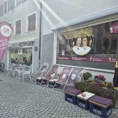 In dieser Eisdiele gibt es essbare Becher
