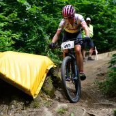 Mountainbike-Juwel greift am Zanzenberg an
