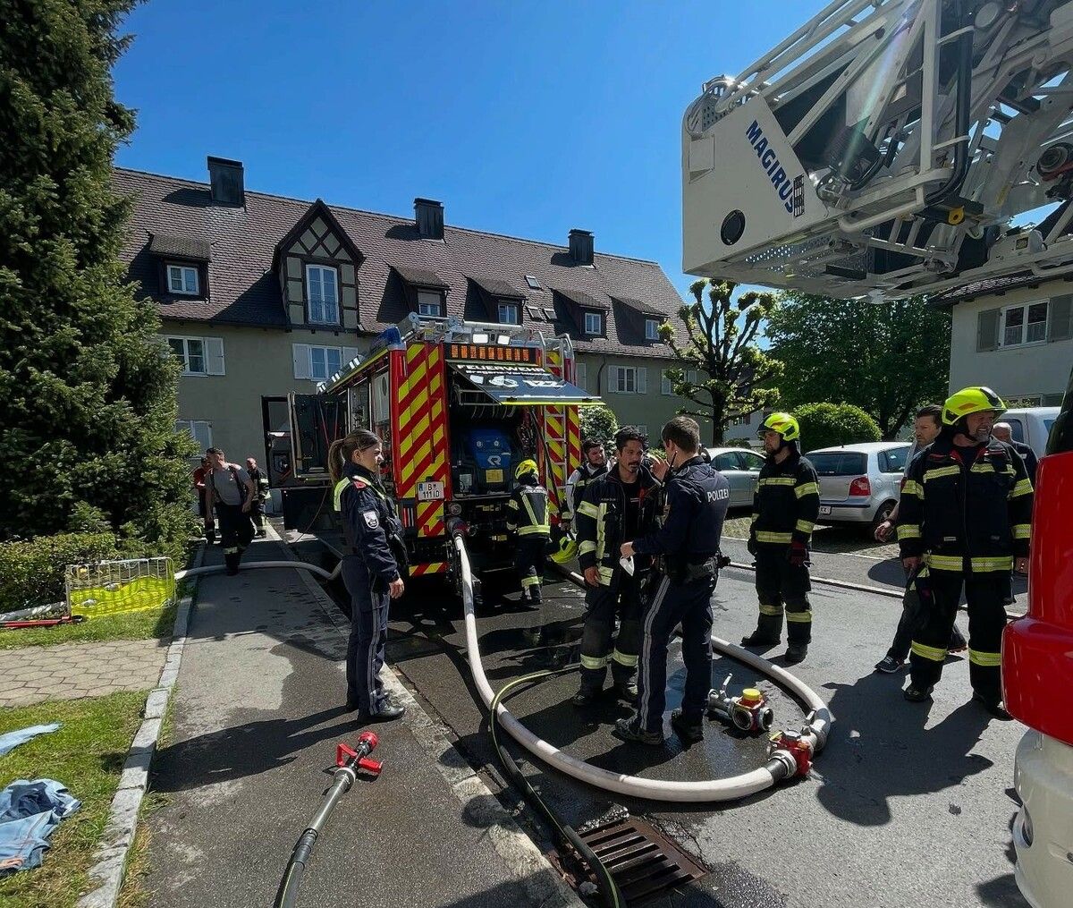 Die Feuerwehr Bregenz rückte mit 45 Einsatzkräften an und konnte den Brand rasch löschen.⇒Feuerwehr Vorkloster (2)
