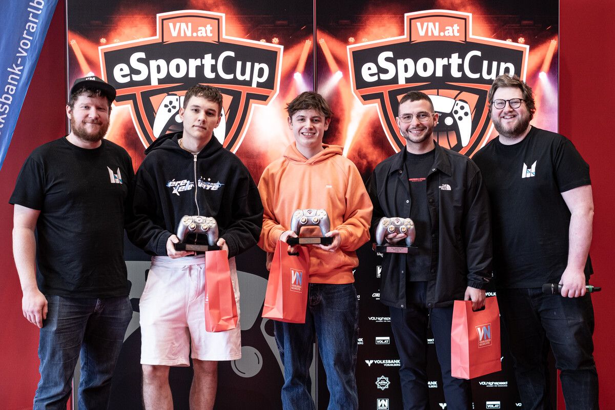 Die Gewinner des Mario Kart Tuniers (v.l.): Nils Urbanzl, Arthur Kollmann und Robin Bucher.⇒Privat