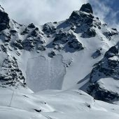Vierköpfige Skitourengruppe von Lawine in Gaschurn erfasst