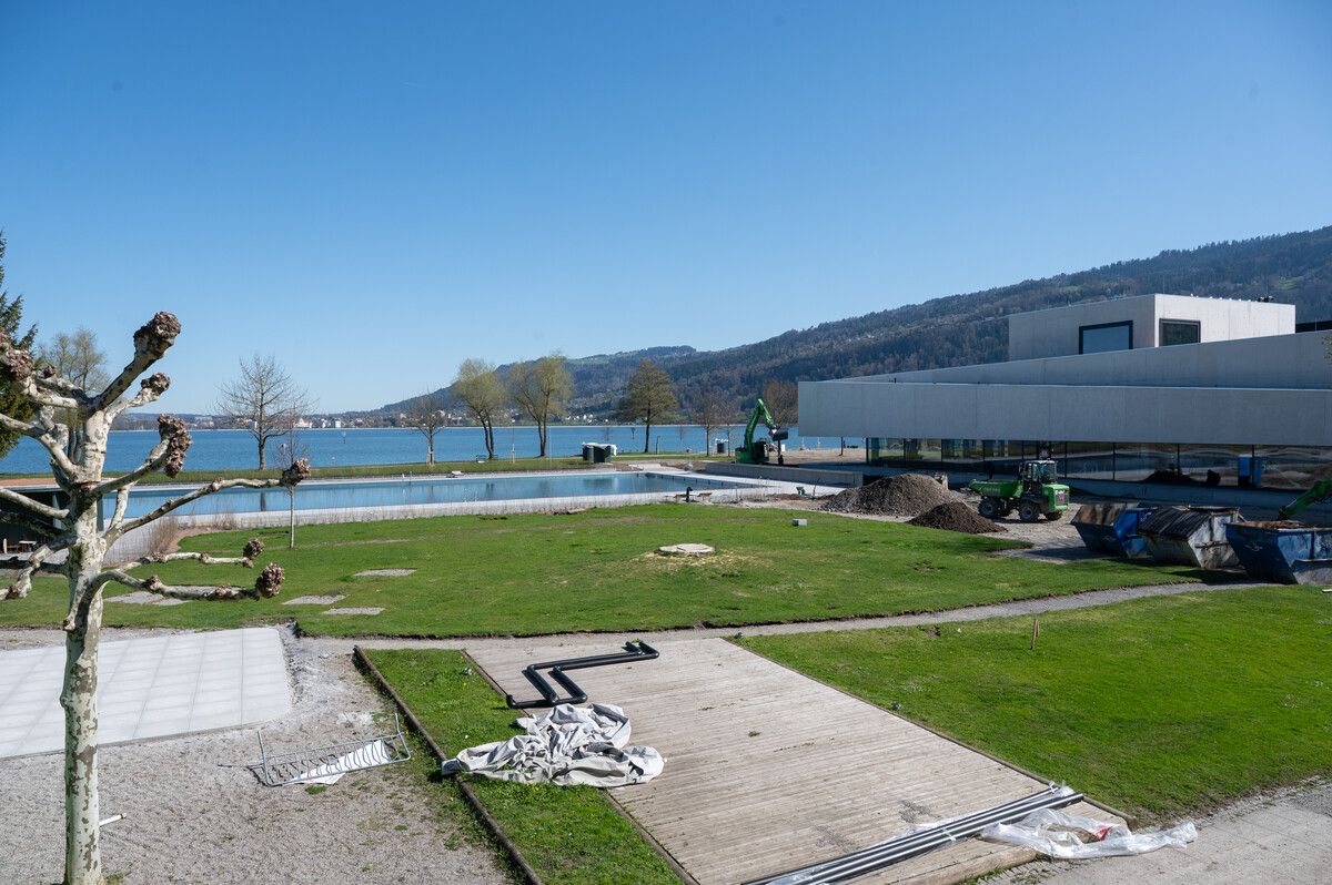 Die letzten Arbeiten am neuen Seebad laufen auf Hochtouren. ⇒VN/Serra (2)