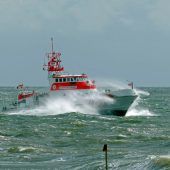 Segeljacht läuft auf Sandbank auf – Familie gerettet