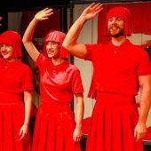 Mitreißend-pulsierendes  Performance-Musik-Theater