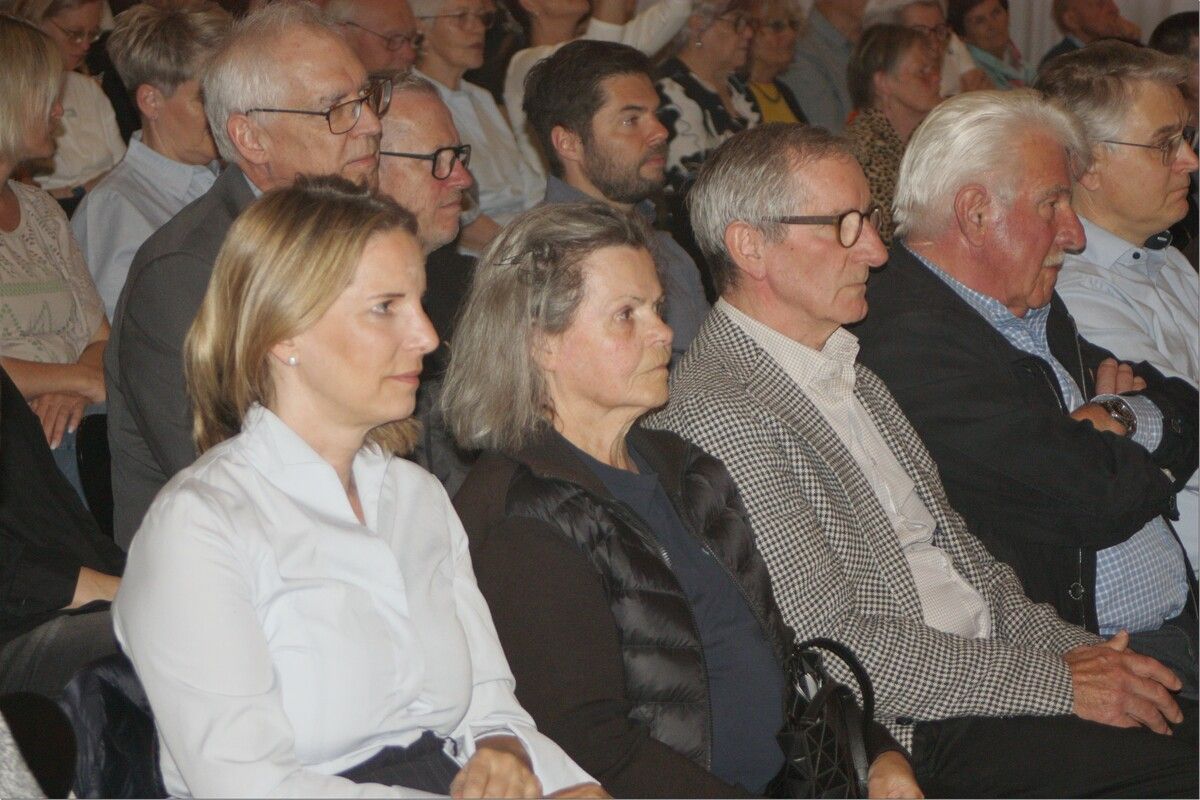 Gerda Schnetzer-Sutterlüty, Josef Mathis mit Gattin Irene und Walter Mathis waren mit dabei.