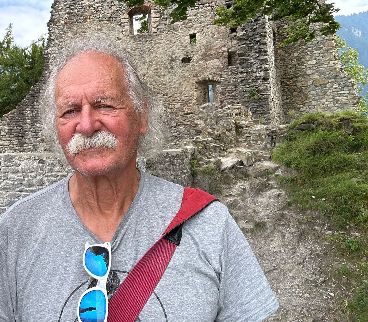 Helmut King ist eine bekannte Persönlichkeit in der Vorarlberger Kunstszene. Verkehrsverein