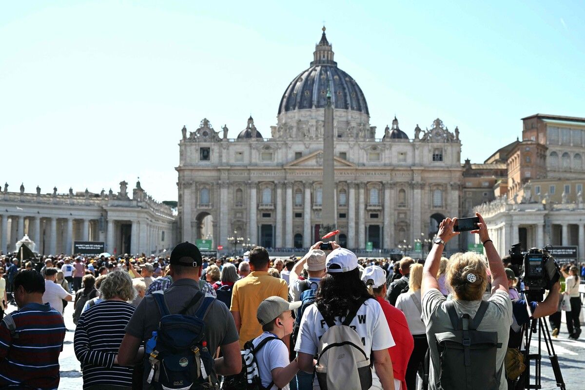 Heute soll der Leichnam des Papstes in den Petersdom überführt werden.⇒AFp