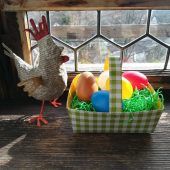 Auf Ostereiersuche  in alten Gemäuern