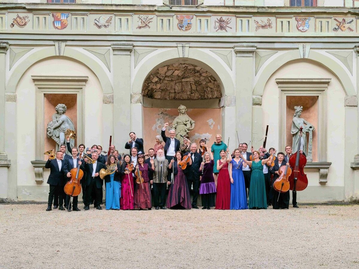 Kammerorchester Arpeggione lädt am 26. April zum Konzert „Fantasia“ – Musikgenuss mit Werken von Moszkowski, C. Ph. E. Bach und Suk. ⇒Freunde des Kammerorchesters Arpeggione Hohenems