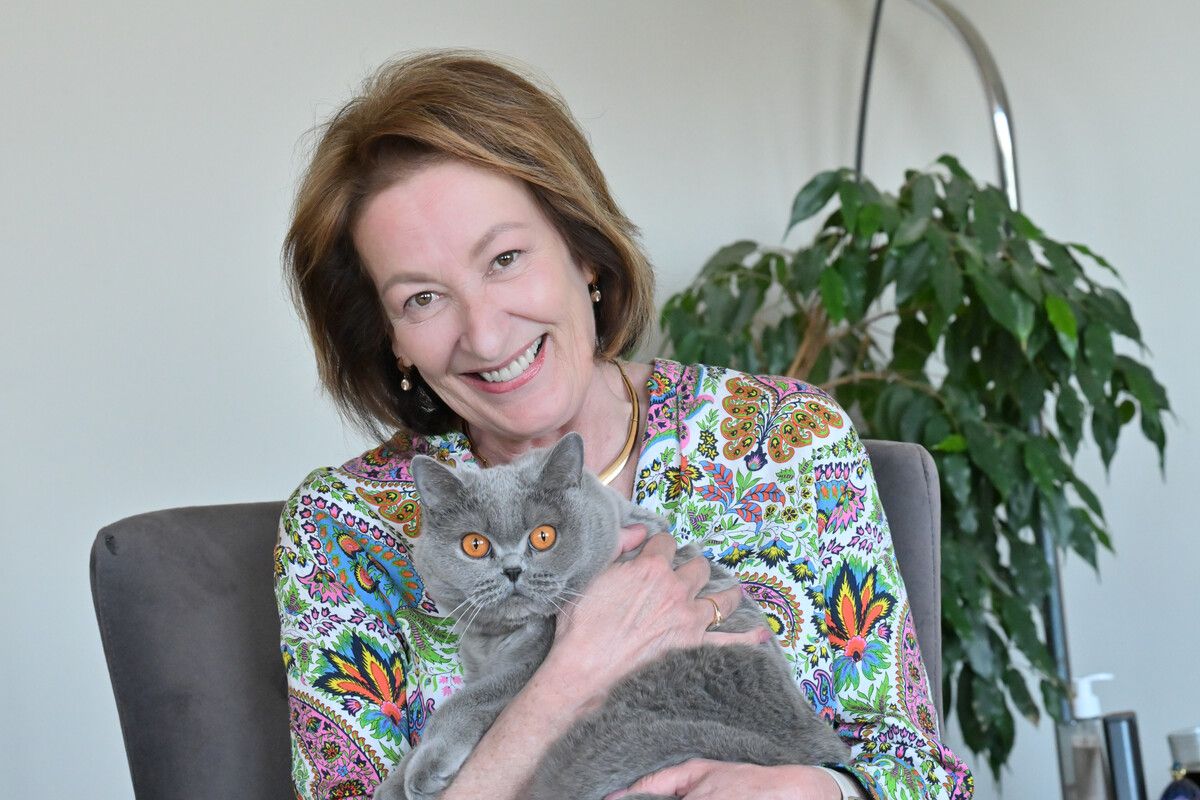Katze Muni (2) ist der ganze Stolz von Katzenhalterin Birgit Hackspiel.⇒ VN/Serra