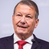 Politik in Kürze
