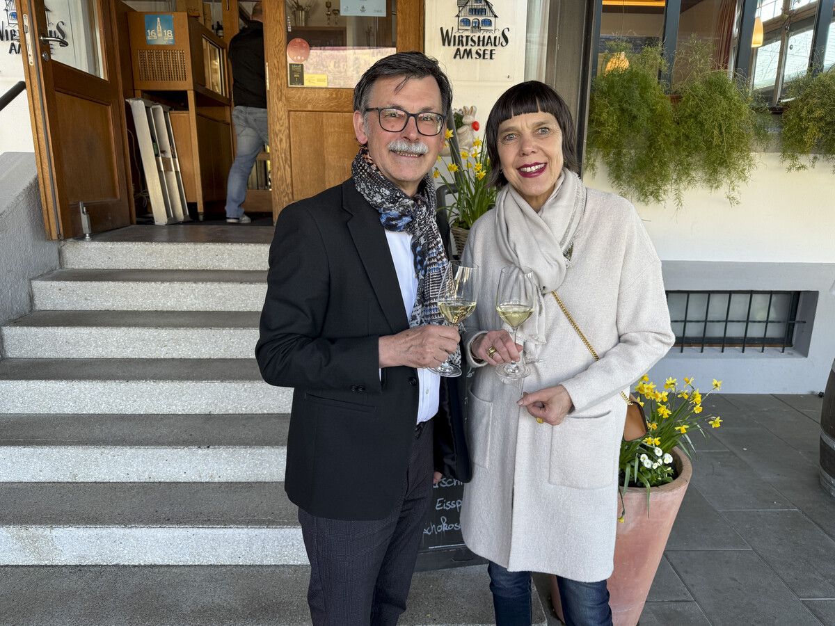 Michaela und Wilhelm Bucher genossen das Ambiente bei der Verkostung.