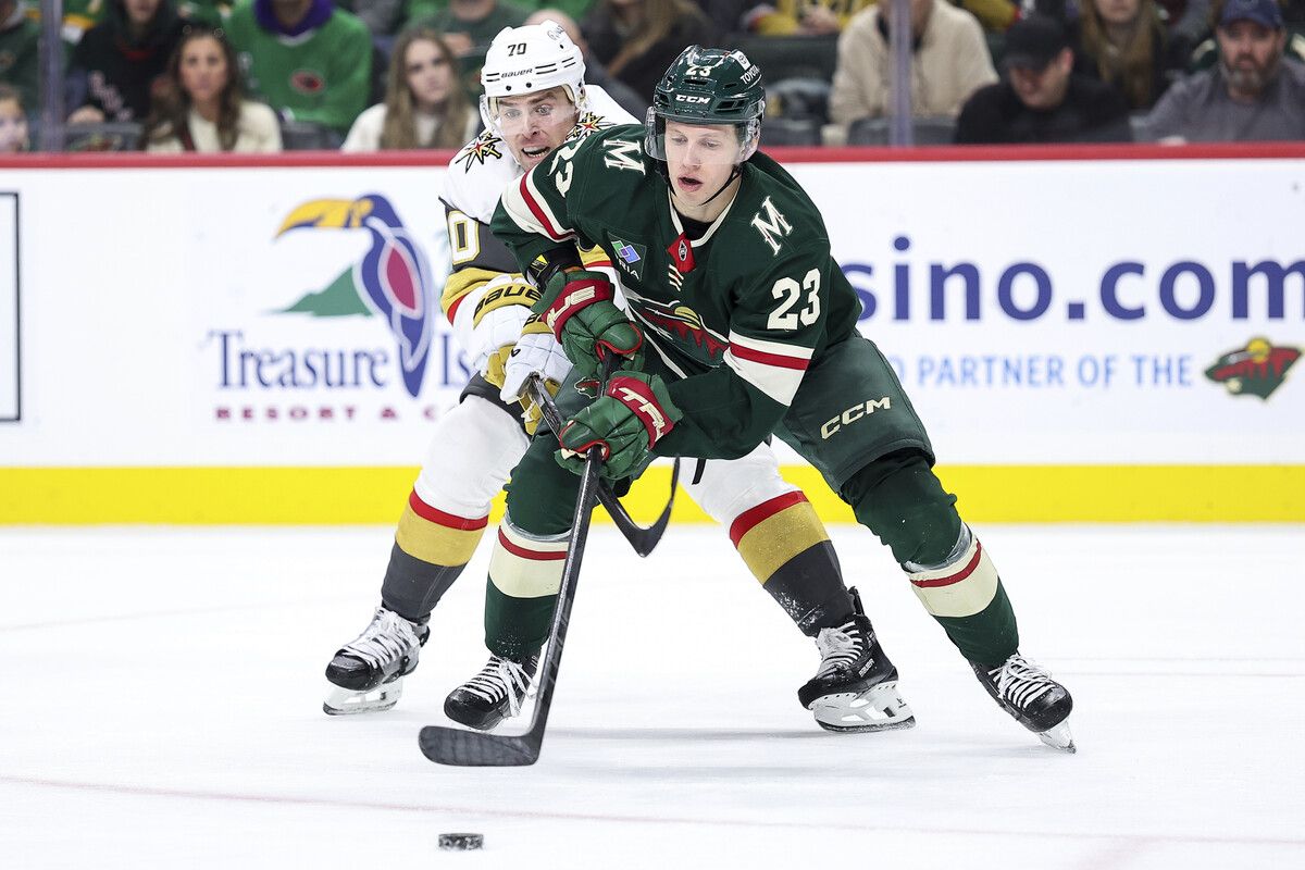 Nach dem 1:1-Ausgleich in der Best-of-seven-Serie haben Marco Rossi und Minnesota Wild im den Play-off-Duellen drei und vier Heimvorteil.⇒AP