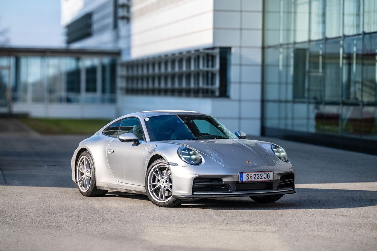 Porsche hat die Optik des 911 dezent aufgefrischt.