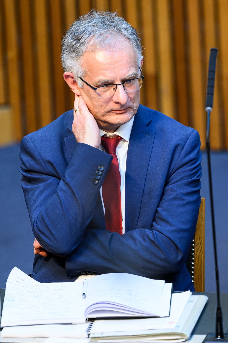 Schlechte Nachrichten für Marterbauer (SPÖ): Nicht einmal alle Sparmaßnahmen sind nachvollziehbar. ⇒APA
