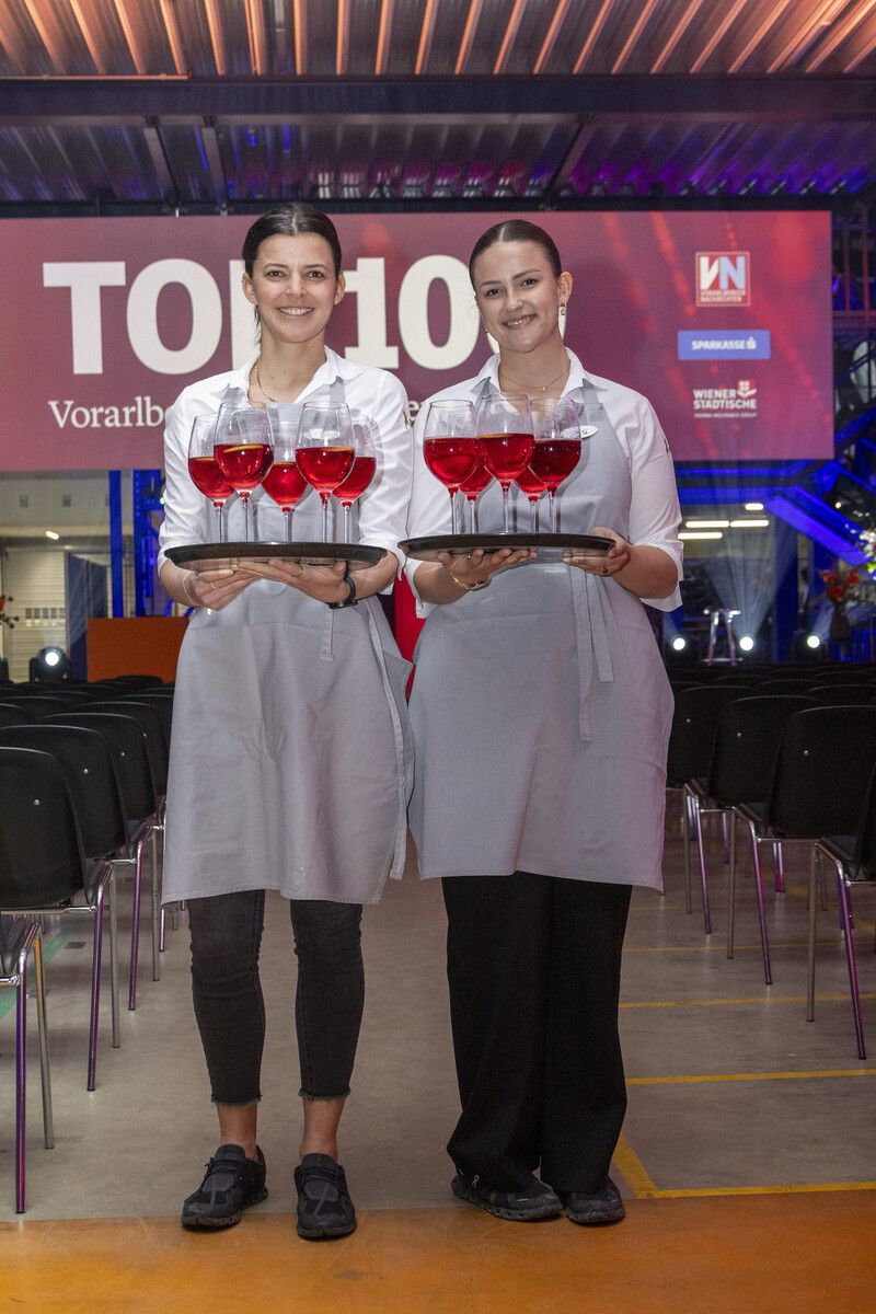 Servierten den Aperitif: Anne-Sophie und Sara von Seidl Catering.