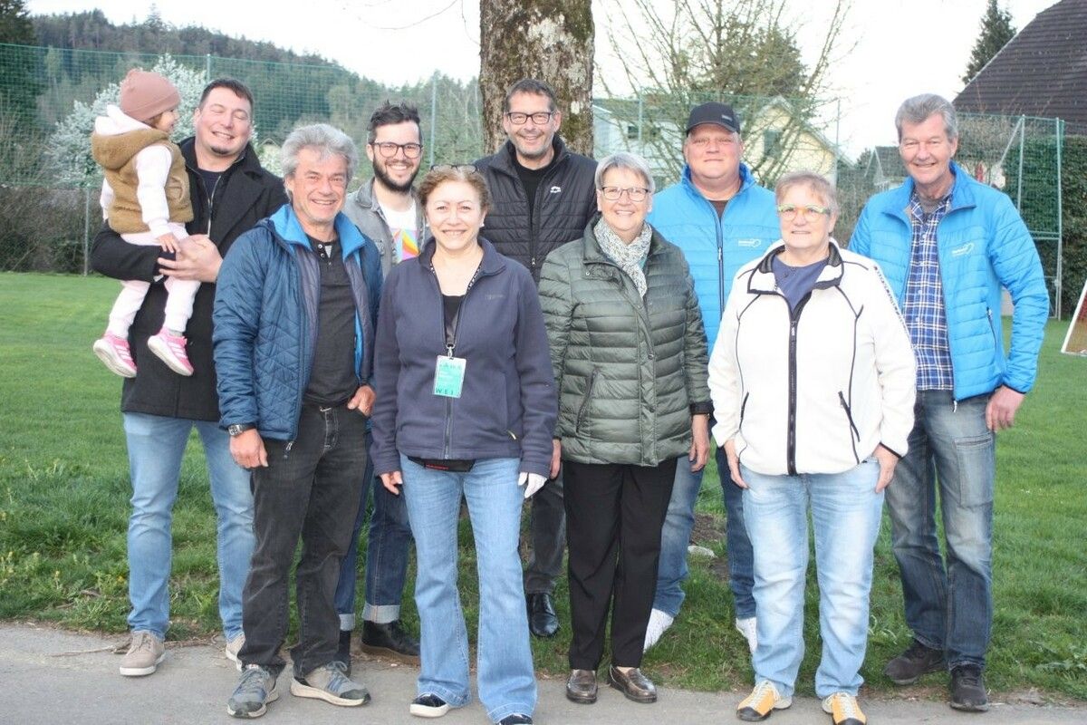 Viele Helfer sorgten für die Grüße.⇒vn/tk