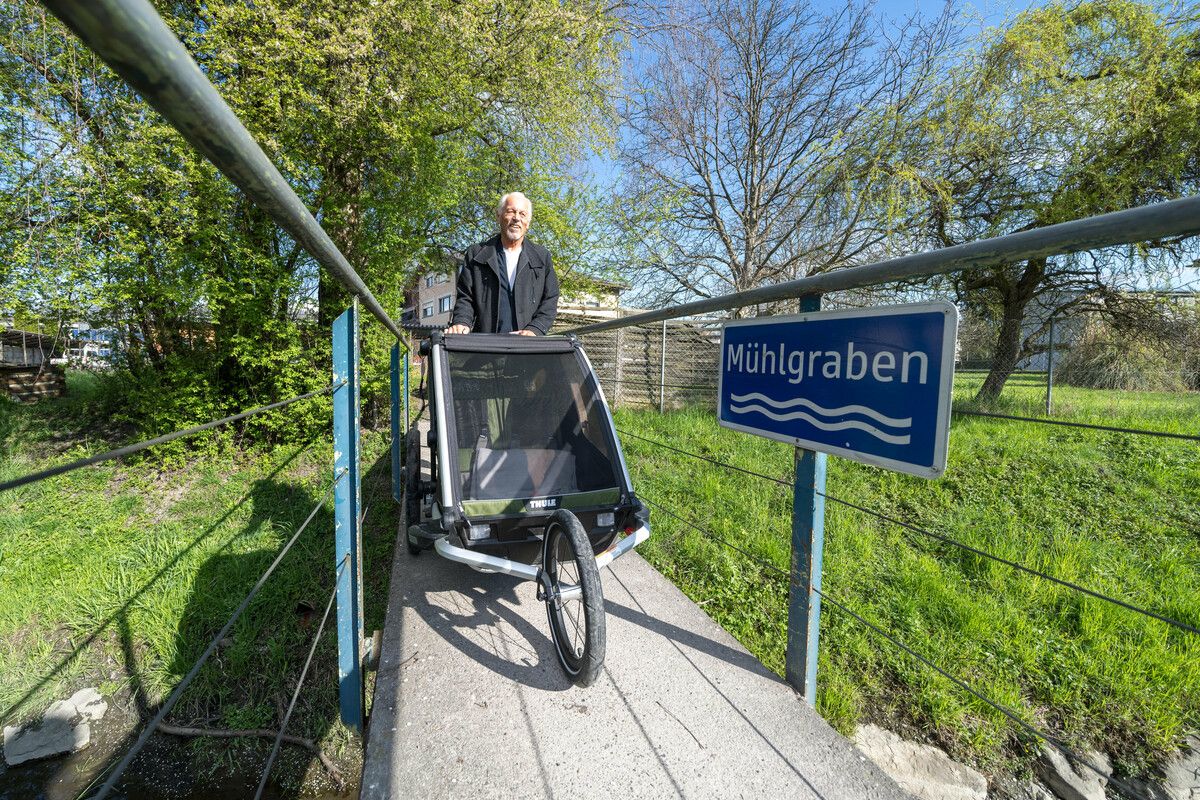 „Wenn man mit dem Kiki drüberfährt, sind links und rechts gerade noch ein paar Zentimeter frei”, schildert der Altacher.