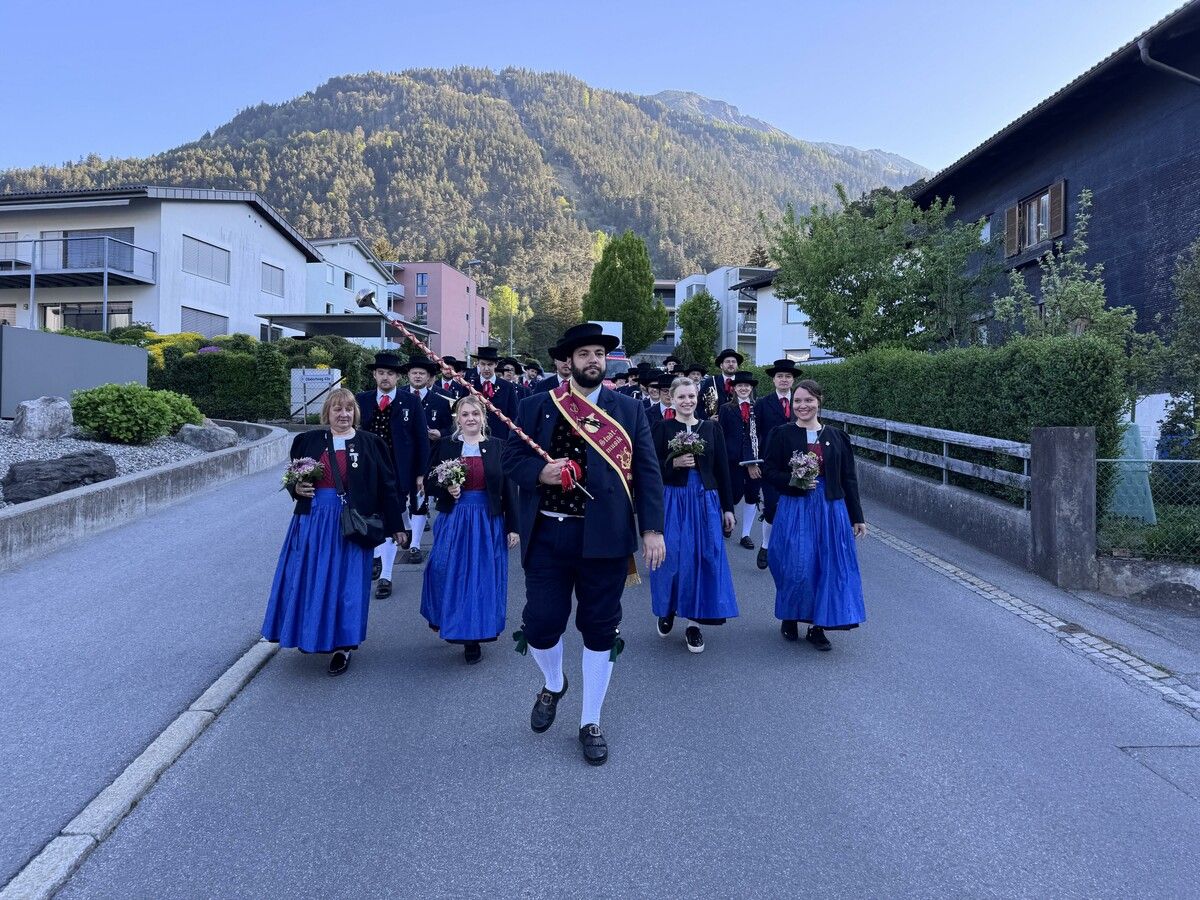 13 Kilometer, 50 Märsche: Die Stadtmusik Bludenz feierte den Tag der Blasmusik schwungvoll. ⇒Stadtmusik Bludenz