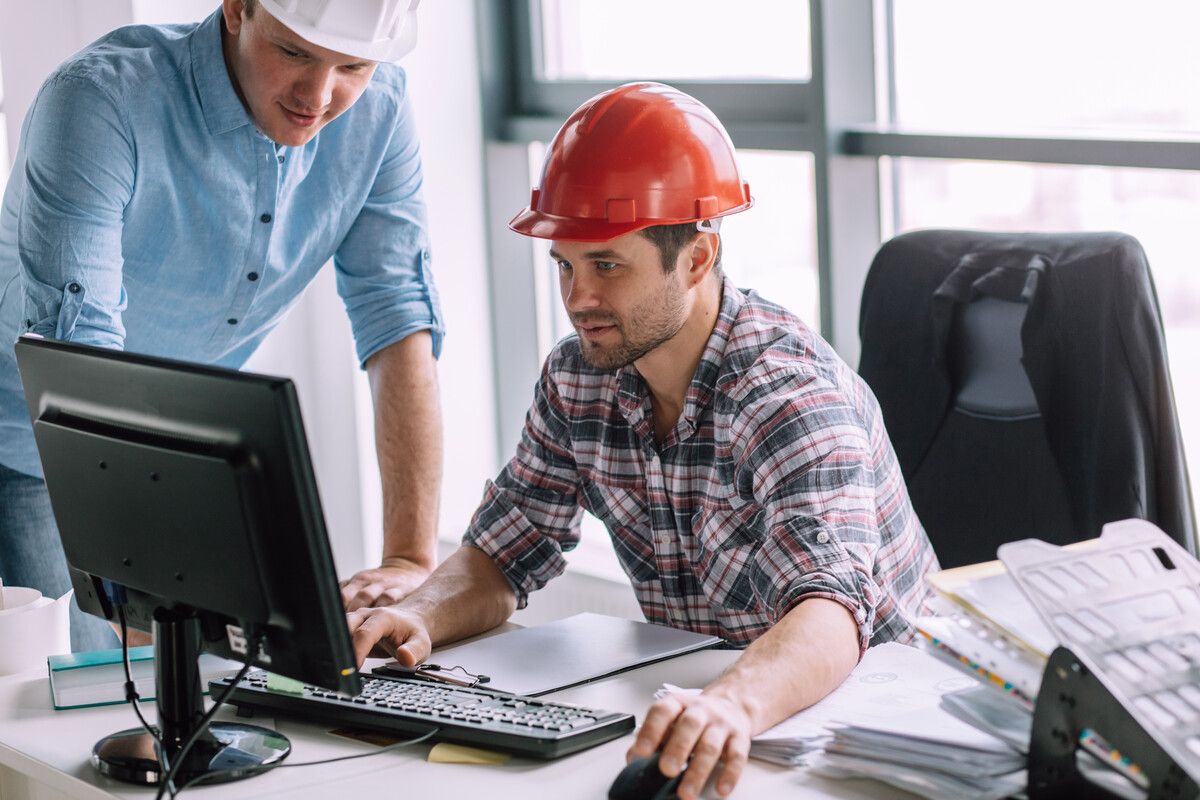 Bei der Planung und Umsetzung eines Hausbaus wird immer mehr auf die Digitalisierung gesetzt.⇒Shutterstock