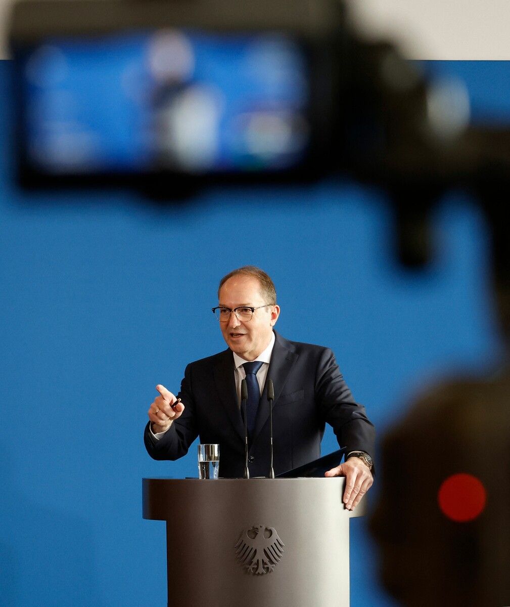 Der deutsche Bundesinnenminister Alexander Dobrindt.⇒afp