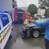 Pkw gegen Lieferwagen: Unfall in Wolfurt
